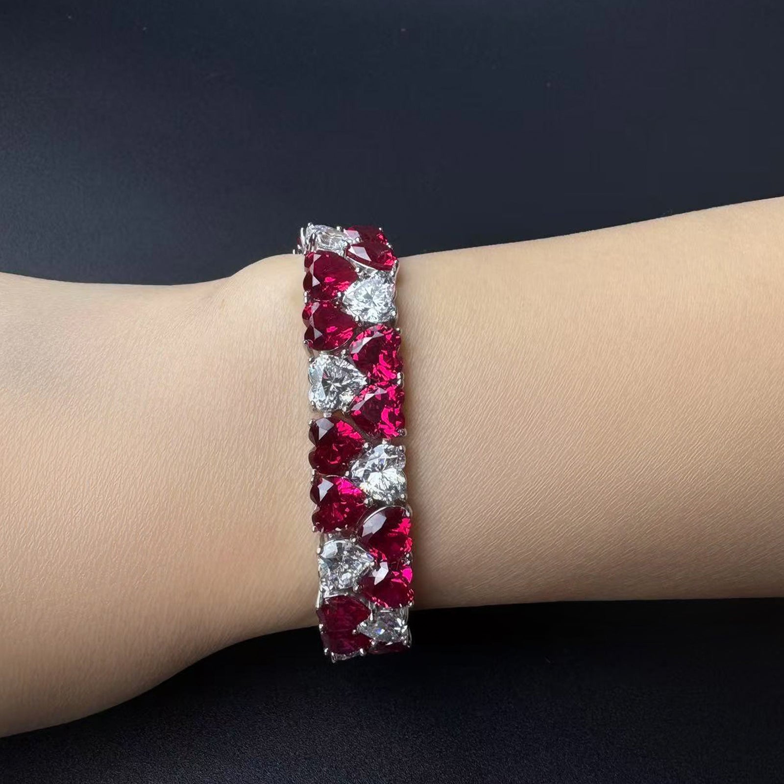 Aurabelle 925 sterling silver bracelet with pink zircon, heart-shaped gemstone bracelet, dazzling bracelet